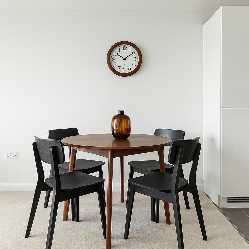 Designer Flat Near Wimbledon Park Apartment London